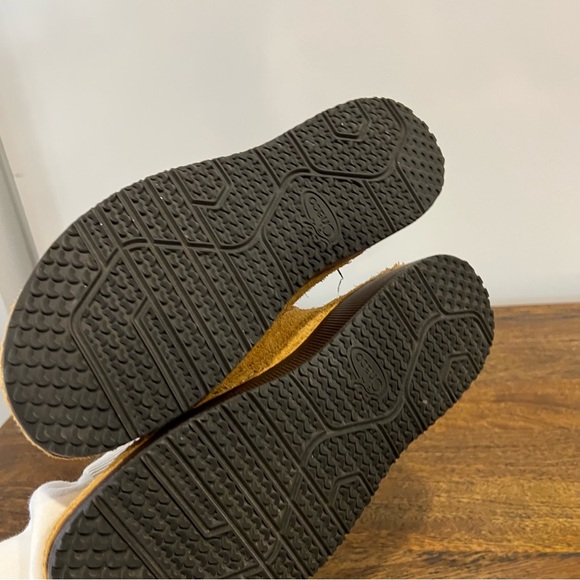 Chaco Paonia Clogs - Suede - Picture 6 of 12